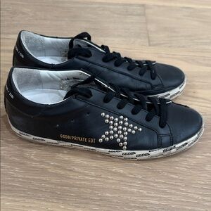 Authentic worn once Golden Goose Black Leather Sneakers with Silver Stud Star